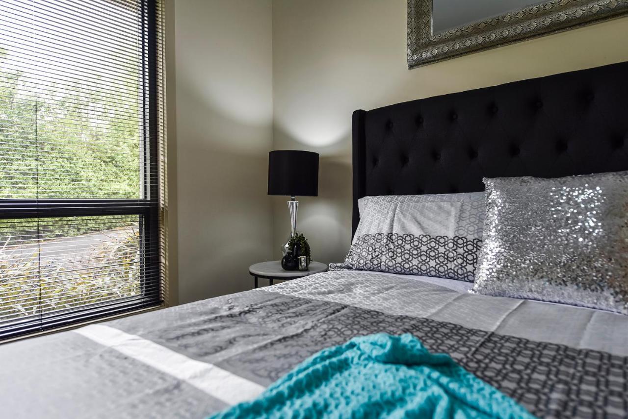 Accommodation On Lansell 1 Being Unit 1 Of 6 Lansell Street Mount Gambier Exteriör bild