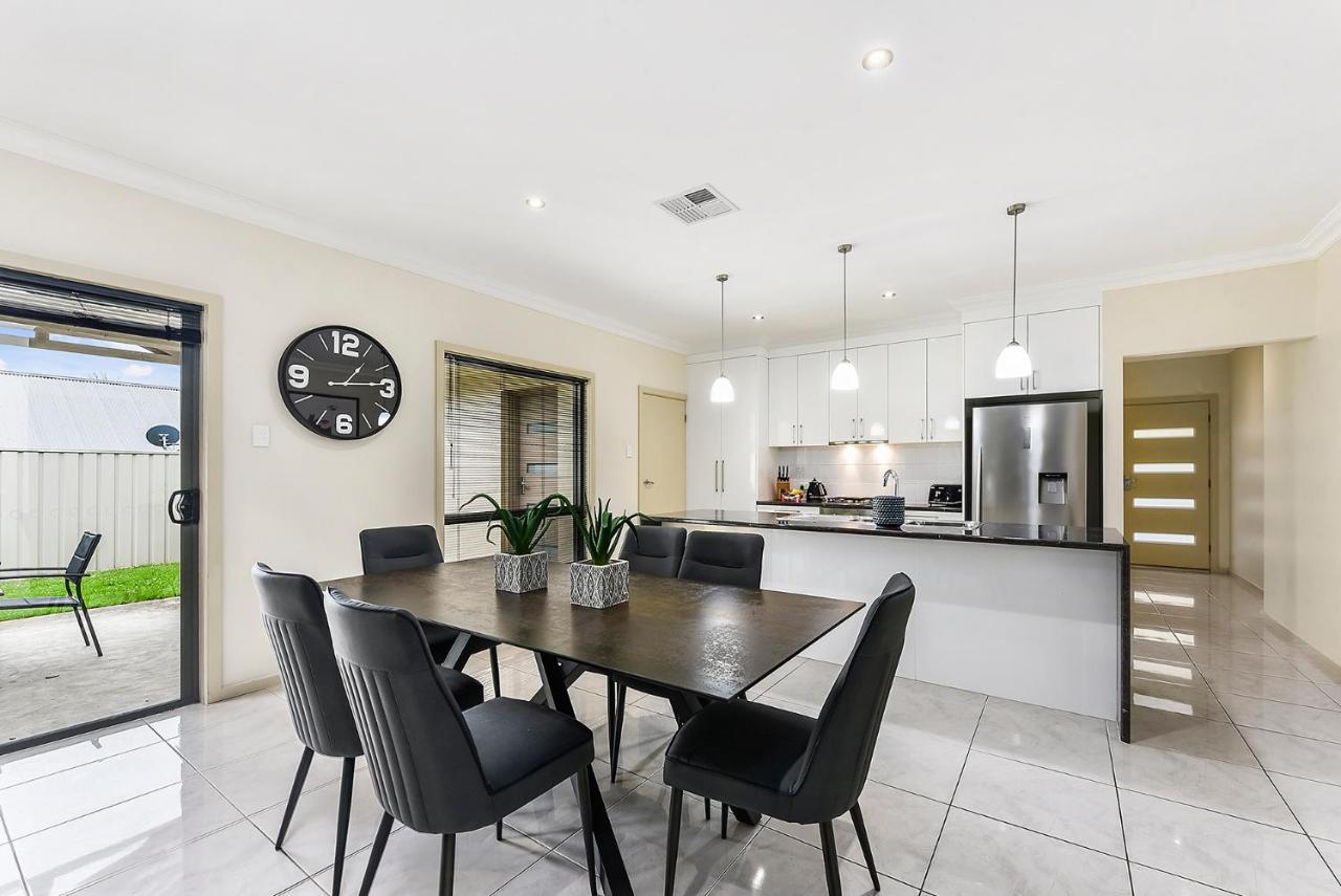 Accommodation On Lansell 1 Being Unit 1 Of 6 Lansell Street Mount Gambier Exteriör bild
